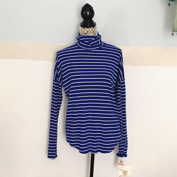 MICHAEL Michael Kors Tops - Michael Kors turtleneck